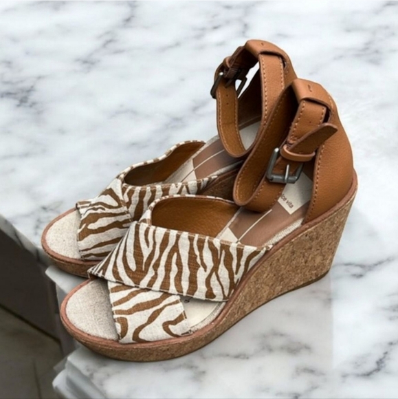 NWT Dolce Vita Urbane Wedge Sandal Women's Size 9 - Picture 3 of 7